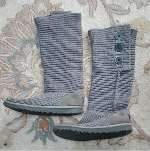 Ugg sweater tall boots FLAWED